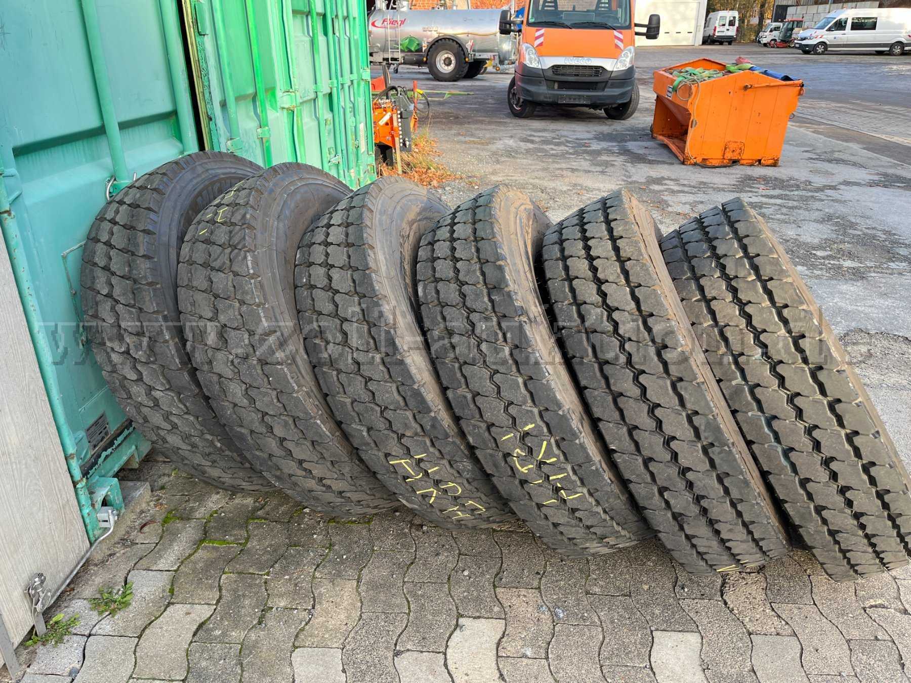 Kompletter Satz alle 6 Reifen