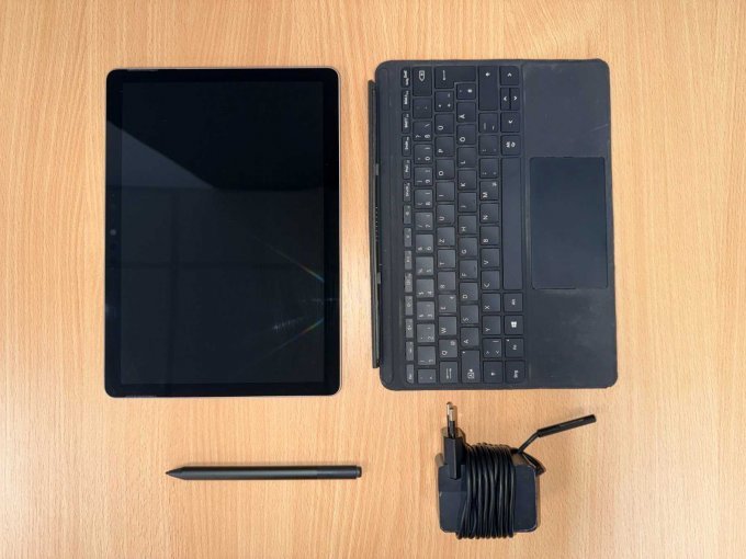 Microsoft Surface Go 2  Einzelteile