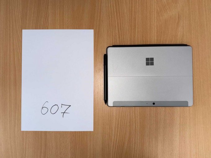 Microsoft Surface Go 2 Rückseite