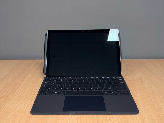 Microsoft Surface Go 2 komplett Frontansicht