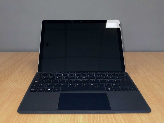 Microsoft Surface Go 2 komplett Frontansicht