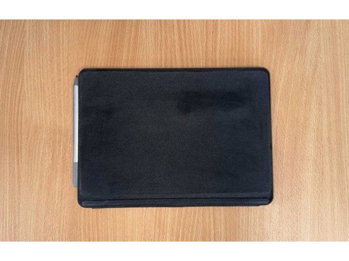 Microsoft Surface Go 2 zugeklappt