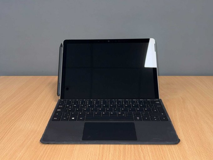Microsoft Surface Go 2 komplett Frontansicht