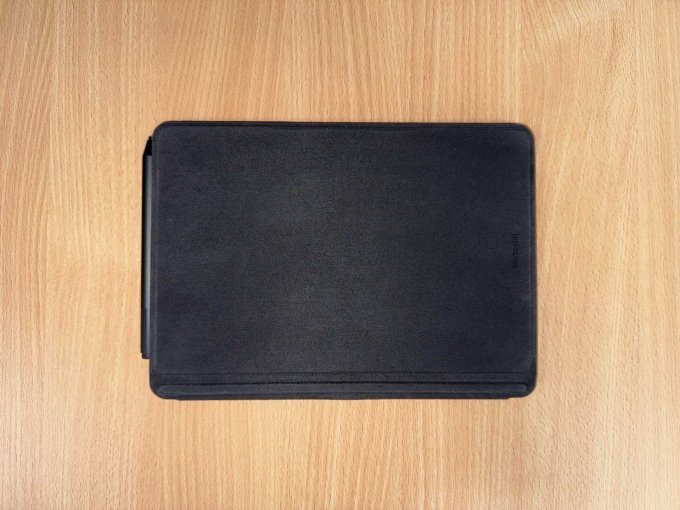 Microsoft Surface Go 2 zugeklappt