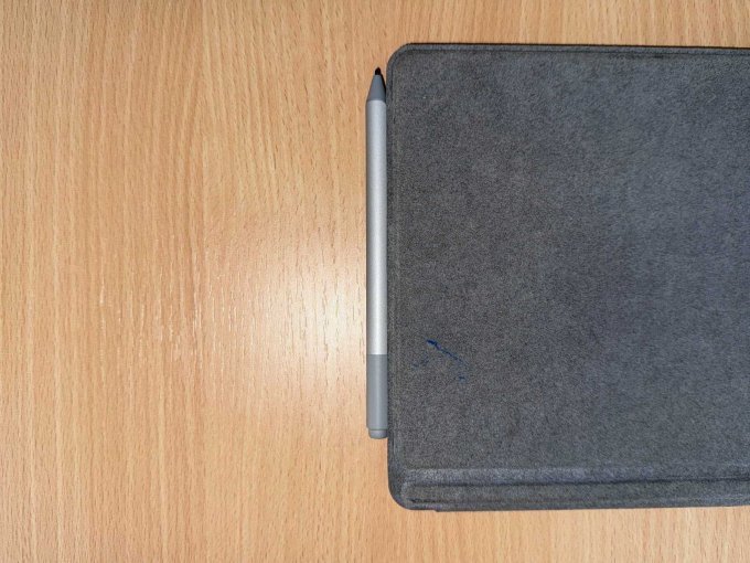 Microsoft Surface Go 2 Verunreinigung Tastatur