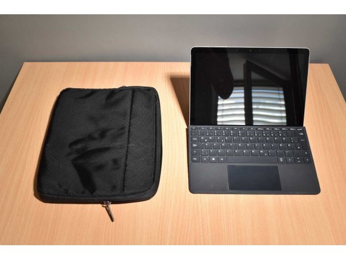 Microsoft Surface Go 2 (1926) 10,5 Zoll (26,7 cm)
Ansicht geöffnet