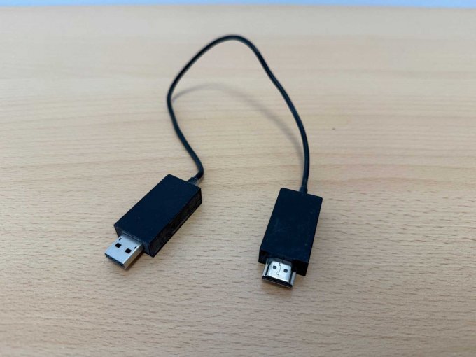 Microsoft Wireless Display Adapter – MIRACAST – Modell 1733
Rückseite