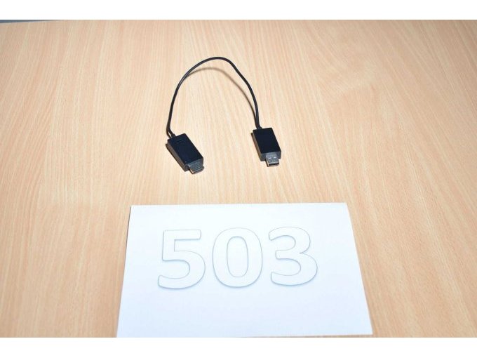 Microsoft Wireless Display Adapter – MIRACAST – Modell 1733
Ansicht von vorne