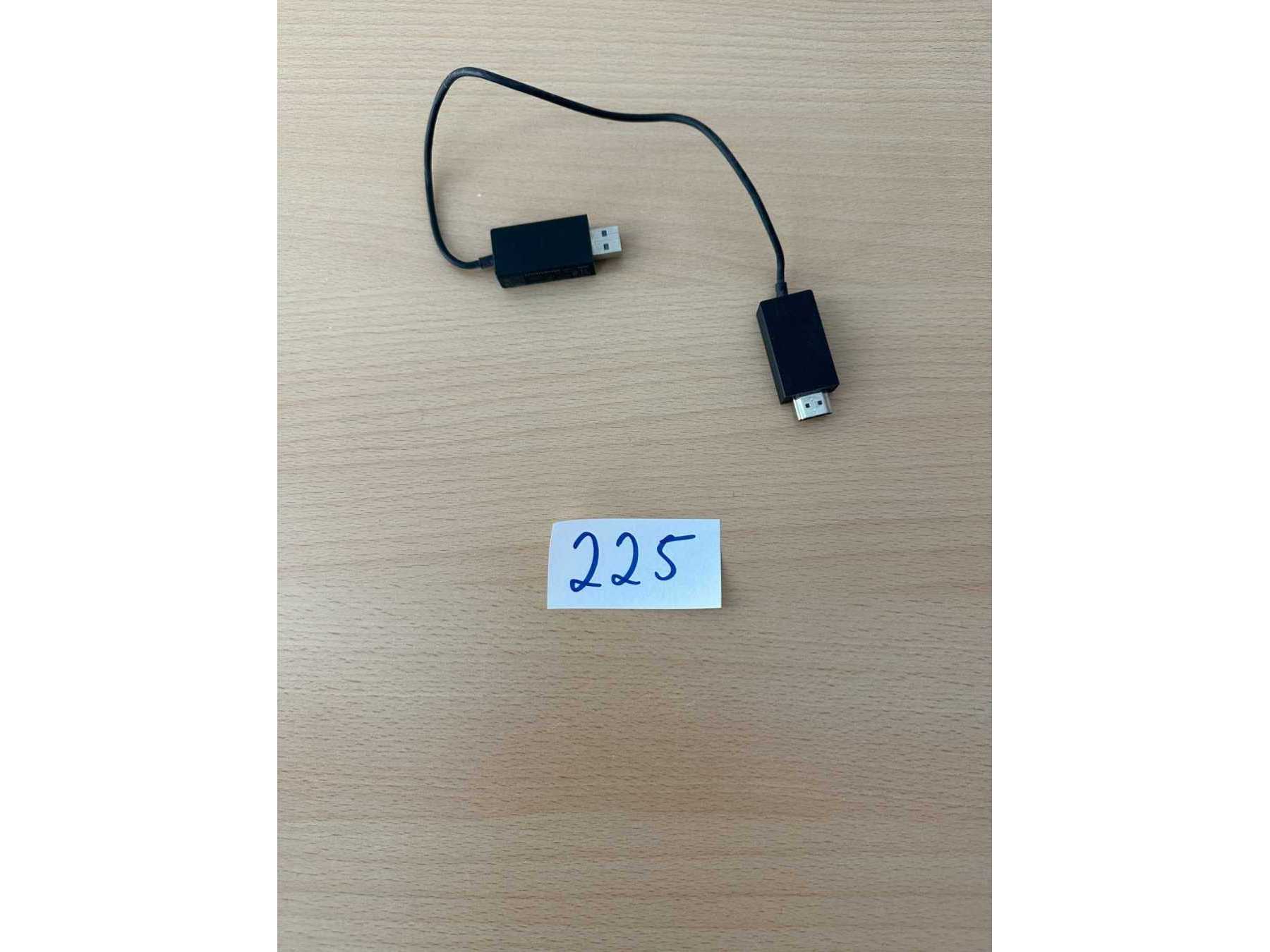 Microsoft Wireless Display Adapter – MIRACAST – Modell 1733 
Ansicht von vorne