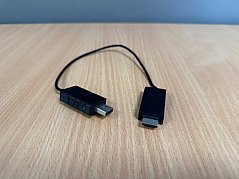 Microsoft Wireless Display Adapter – MIRACAST – Modell 1733 
Vorderseite
