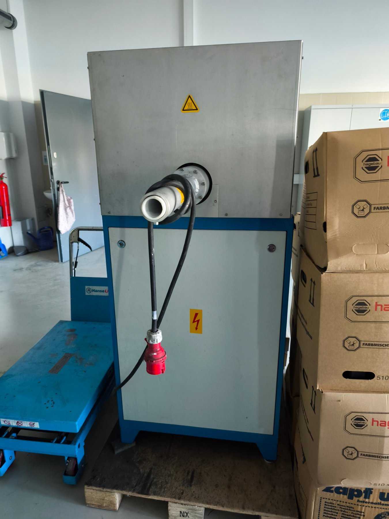 1 台 LINN HIGH THERM 微波炉,型号 MST 2.4