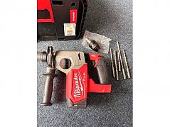 Koffer 1: Akku-Kombihammer