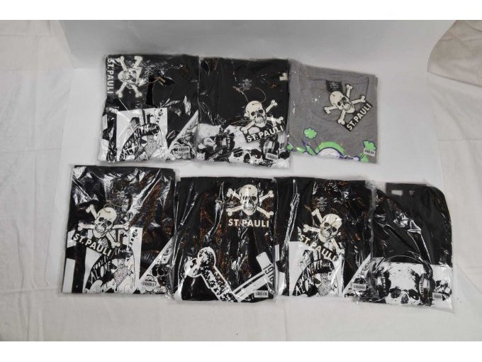 7 T-Shirts „St. Pauli“