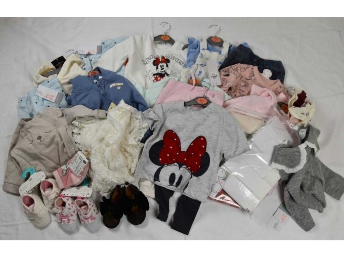 1 Mischposten 29-teilig verschiedene Größen überwiegend der Marke „Primark“