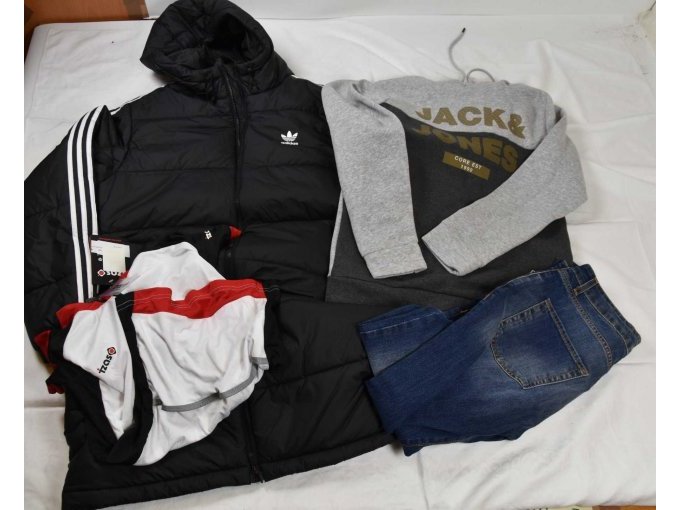 1 Mischposten 4-teilig Gr. S – M, der Marken „Adidas“, „izas“ u.w.