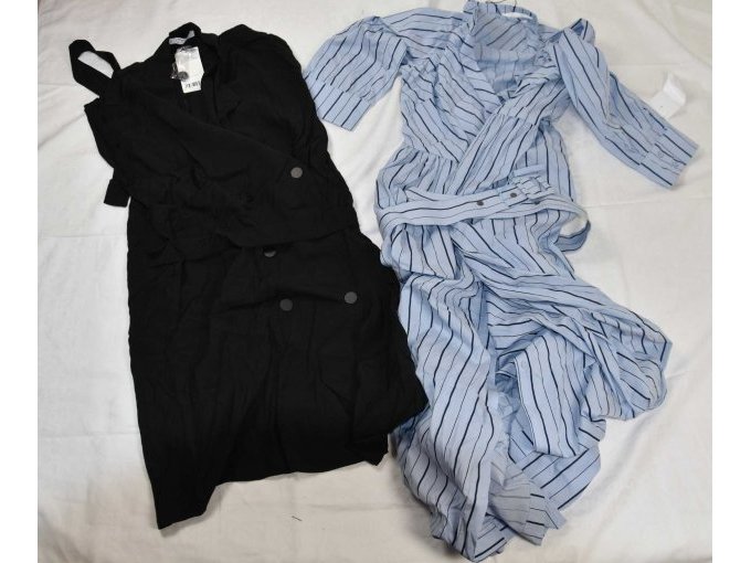 1 blaues gestreiftes Kleid „la. strada. unica“ & 1 schwarzes Kleid „Mango“