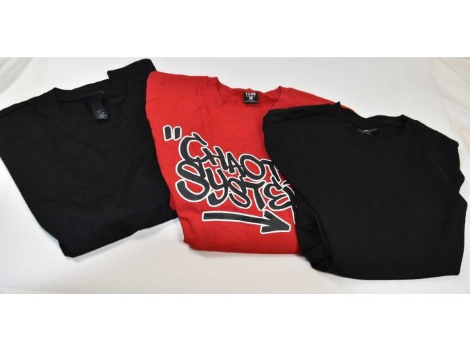 3 T-Shirts