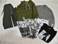 1 Mischposten Bekleidung Gr. S der Marken „Tommy Hilfiger“, „Boss“ u.w.