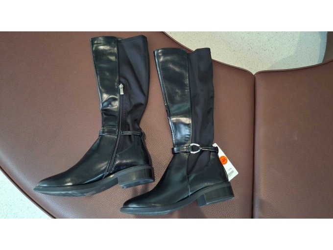 1 Mischposten Damen, Kleidung Gr. M-XL, AirPods, Ray-Ban Sonnenbrille, 16 Teile – foto 3 – kavel bij Zoll-Auktion, Frankfurt am Main