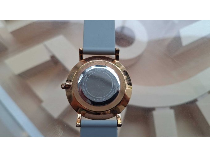 1 Mischposten Damen, Kleidung Gr. M-XL, AirPods, Ray-Ban Sonnenbrille, 16 Teile – foto 7 – kavel bij Zoll-Auktion, Frankfurt am Main