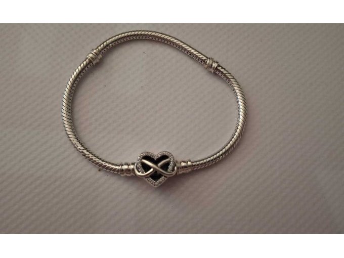 Pandora Armband