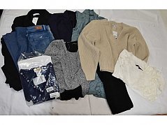 1 Mischposten Damenbekleidung 11-teilig Gr. 34 – S, der Marken „Gant“, „Mango“ u.w.
