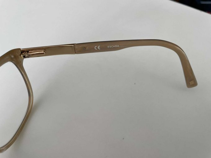 Escada Brille