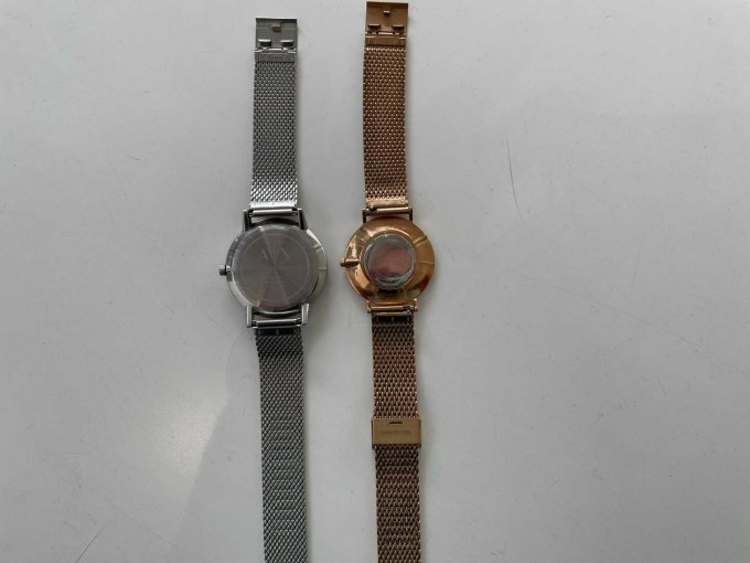 2x Armbanduhr, Rückseite