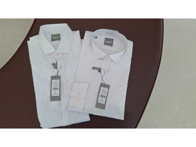 1 Mischposten Herren Gr. M/L, Apple AirPods, Ray-Ban Sonnenbrille, 11 Teile – foto 2 – kavel bij Zoll-Auktion, Frankfurt am Main
