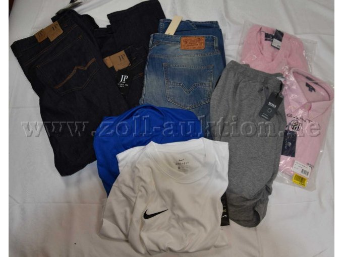 1 Mischposten Herrenbekleidung Gr. 54-56 und XXL der Marken „Nike“ „Diesel“ u.w.