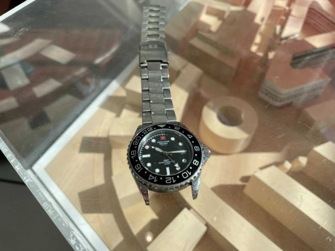 Armbanduhr