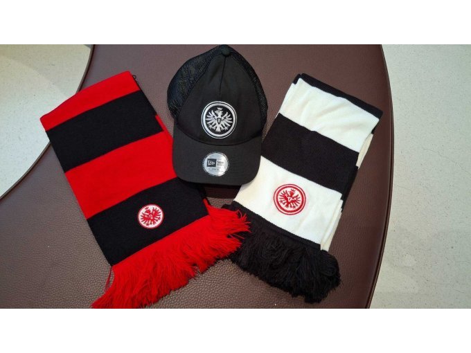 2 x Eintracht Schal, Eintracht Schirmmütze