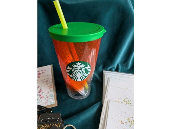 Starbucksbecher