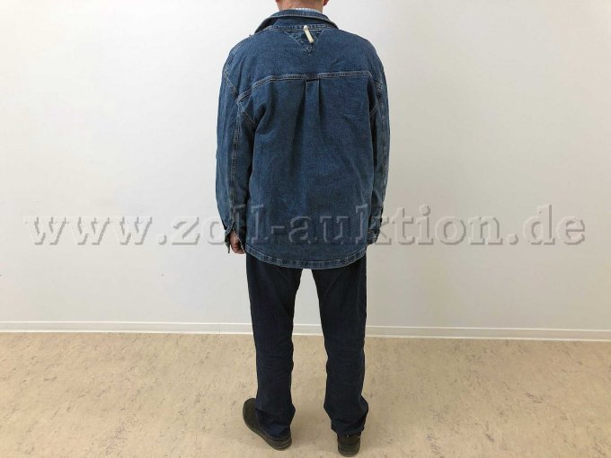 1 neuwertige Jeans-Jacke von Tommy Hilfiger "Utility Shirt Jacket", Größe L , Farbe Jeansblau. Tragebeispiel