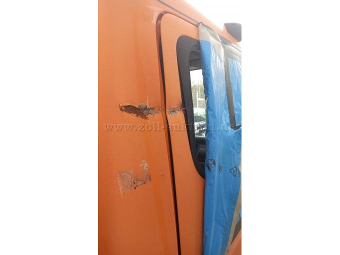 Schaden Beifahrerseite Bild 3