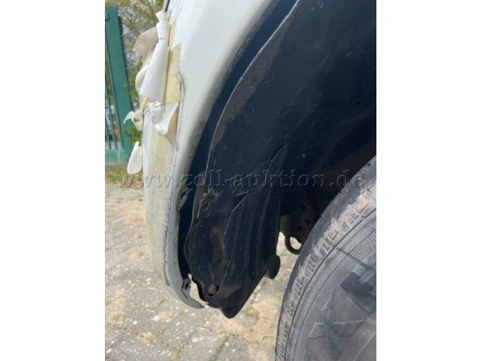 Schaden vorne rechts Stoßstange