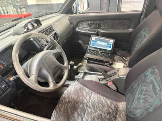 1 Mitsubishi L 200 Pick-Up / Teileträger – foto 8 – kavel bij Zoll-Auktion, Neustadt an der Weinstraße