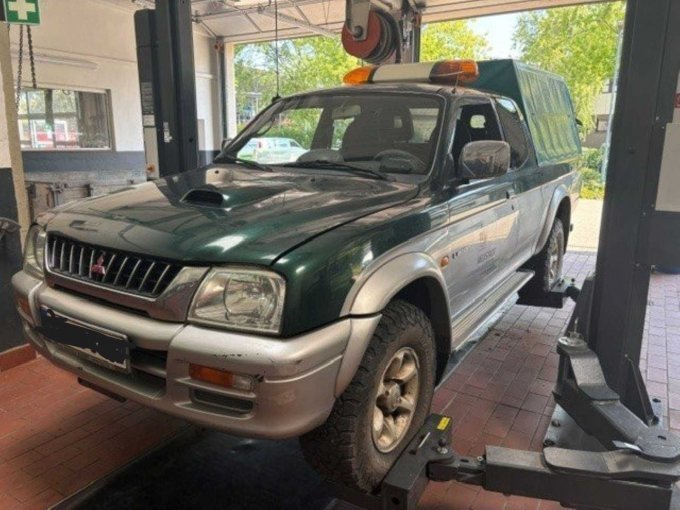 1 Mitsubishi L 200 Pick-Up / Teileträger – foto 2 – kavel bij Zoll-Auktion, Neustadt an der Weinstraße