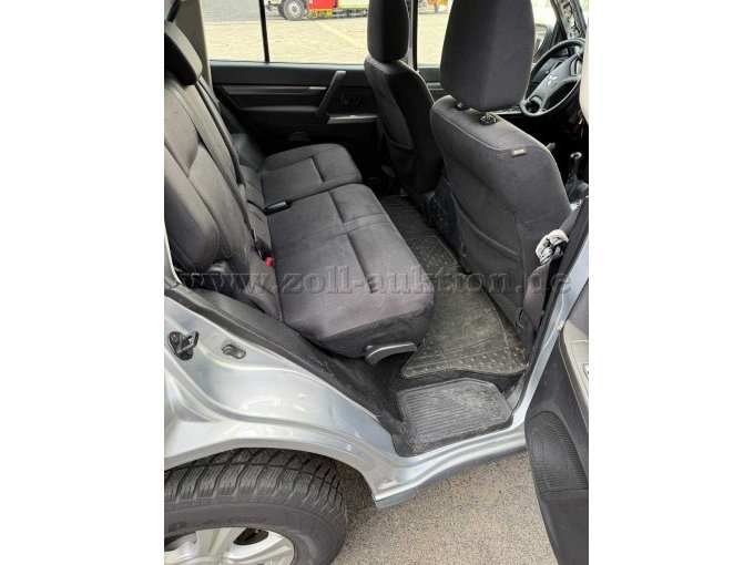 Rücksitzbank Beifahreransicht