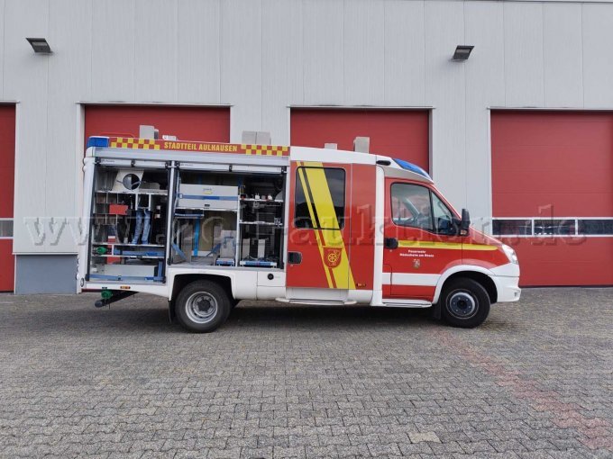 1 Mittleres Löschfahrzeug (Magirus / Iveco 70 C 15 EEV) – foto 6 – kavel bij Zoll-Auktion, Rüdesheim am Rhein