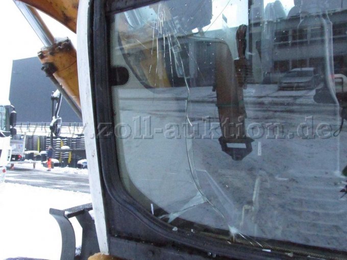 Frontscheibe unten gerissen