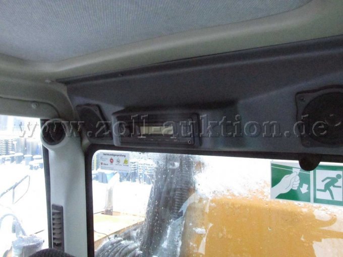 Fahrerkabine innen oben, Radio