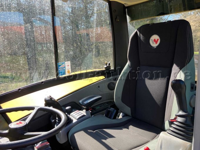 Wacker Neuson EW 65 Ansicht Kabine Innen mit Sitz