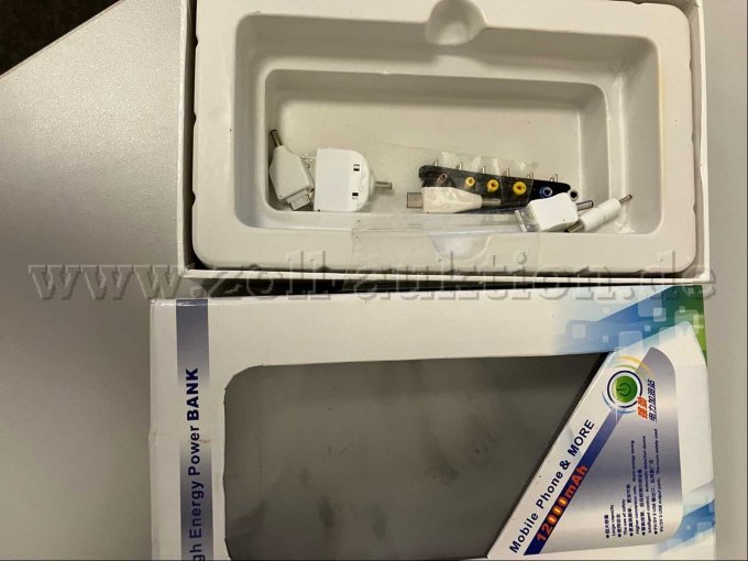 Innenkartonage mit Adaptern