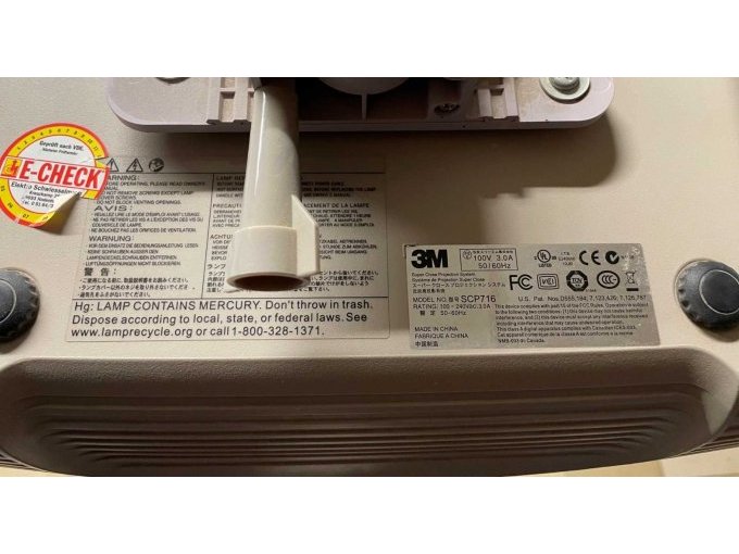 Projektor-Unterseite