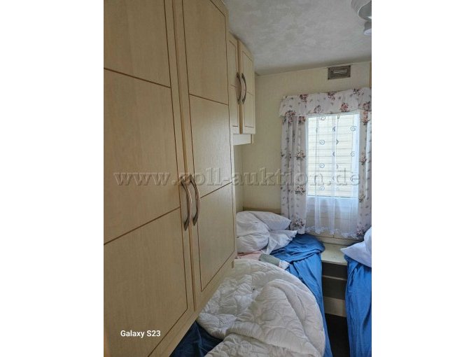 Schlafzimmer klein 1 Schränke