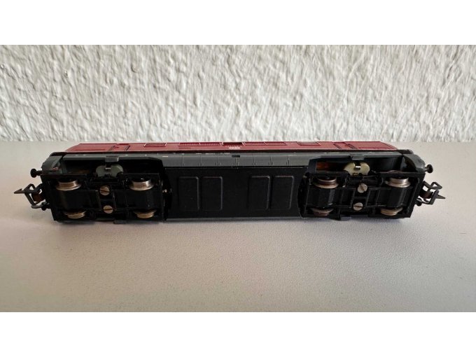 1 modeltrein-diesellocomotief BR 221 van de DB, schaal 1:120 / spoorbreedte 12 mm (tweedehands) – foto 9 – kavel bij Zoll-Auktion, Löbau