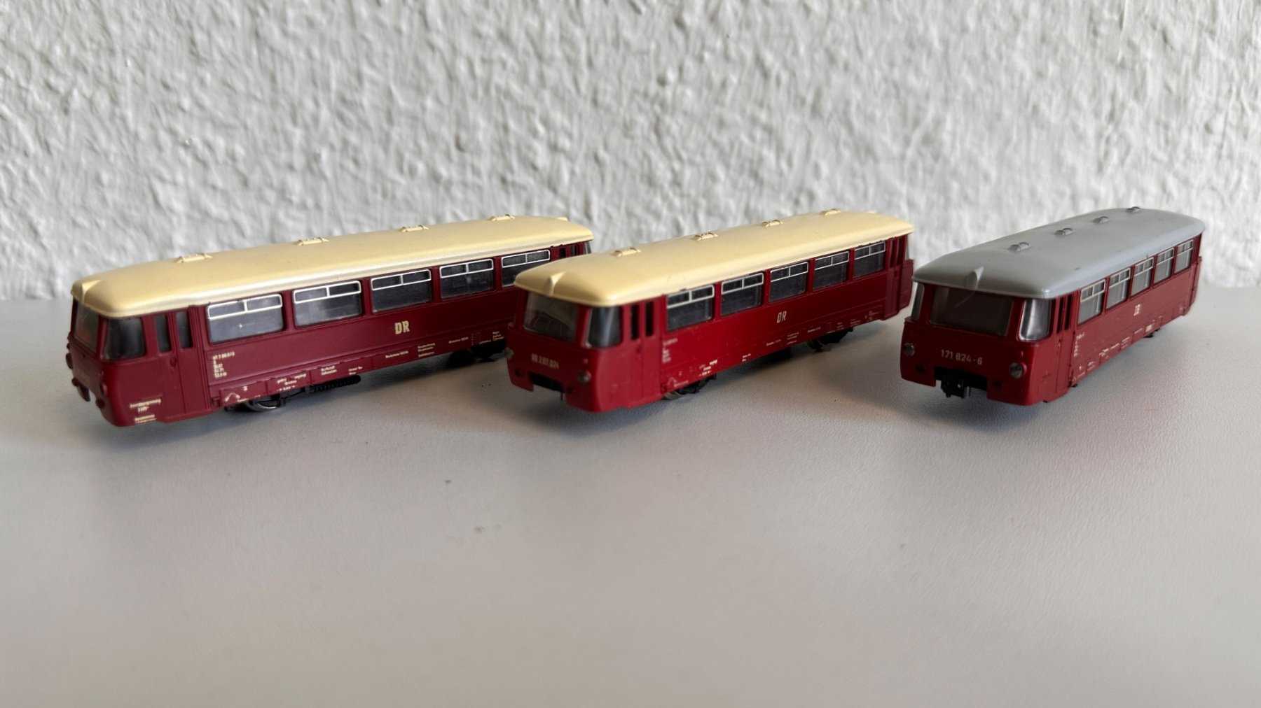 1 Model railway railcar set 3-piece VT 2 TT 1:120 / SB 12mm (used)
