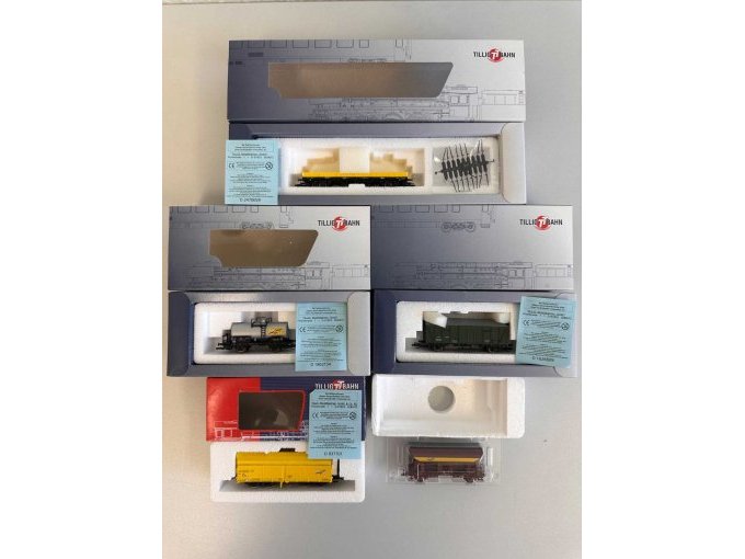 Tillig Jahreswagen-Set 5-teilig Gesamtansicht