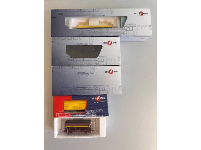 Tillig Jahreswagen-Set 5-teilig Gesamtansicht